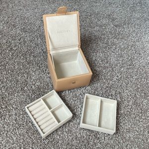 Mejuri Jewelry Box